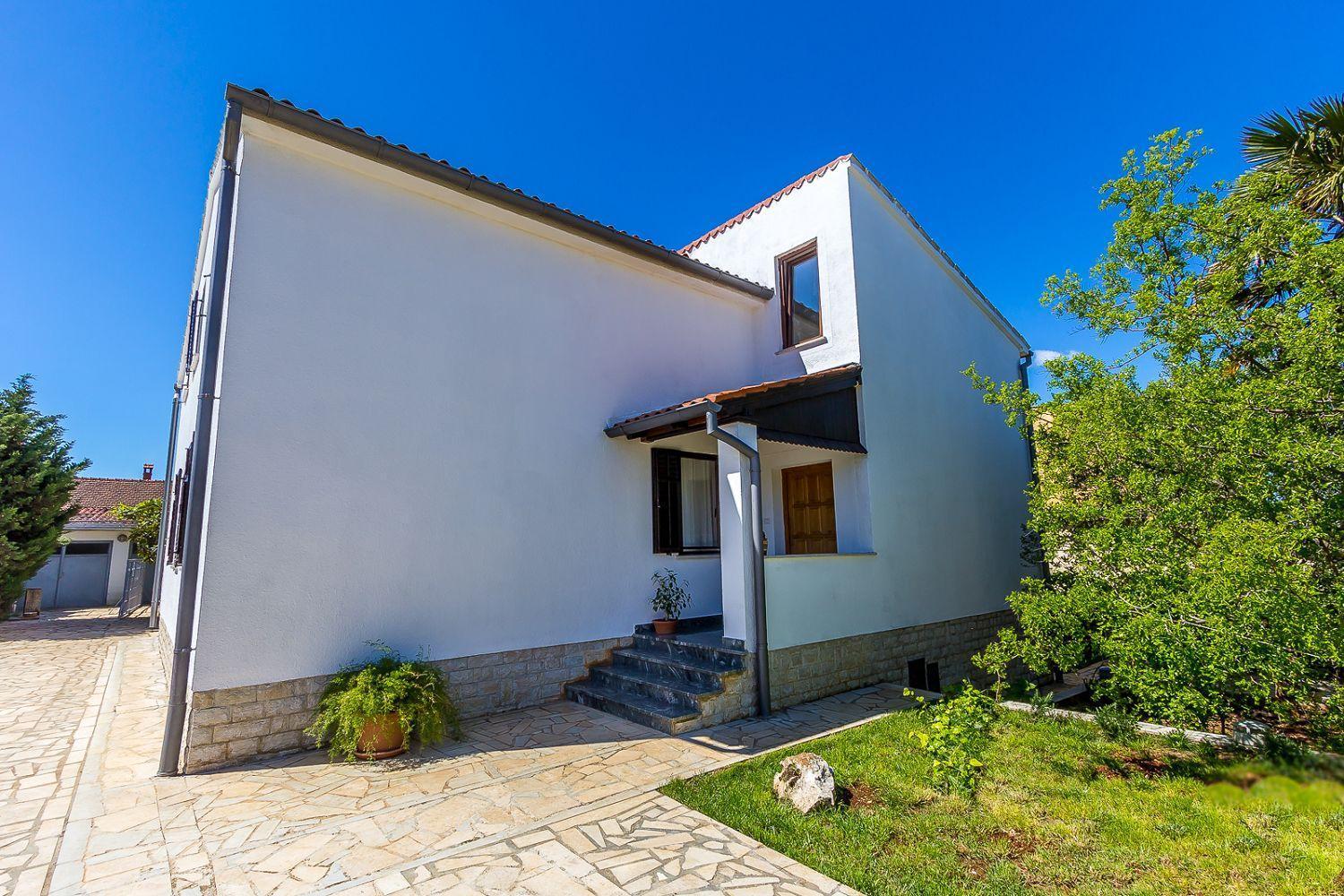 Neu Renovierte Ferienwohnung Mit Klima, Wlan, Terrasse Und Grill Pula Luaran gambar